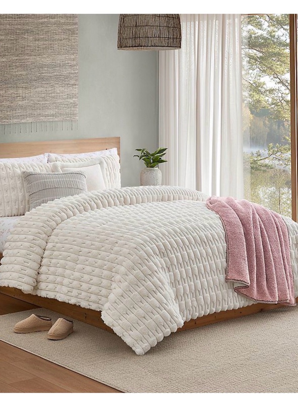 Bearpaw Jasper Faux Fur Comforter set With Shams